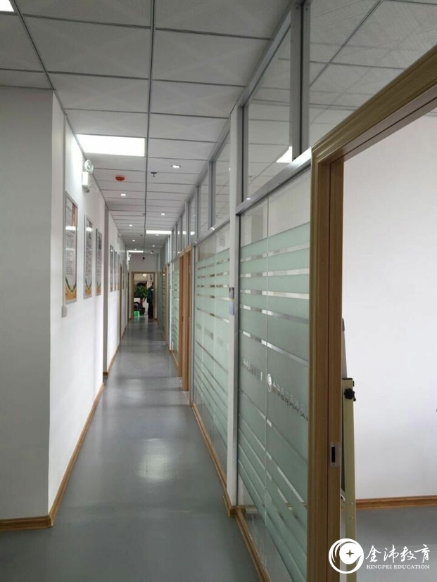 風嶺校區(qū)環(huán)境 風嶺校區(qū)環(huán)境